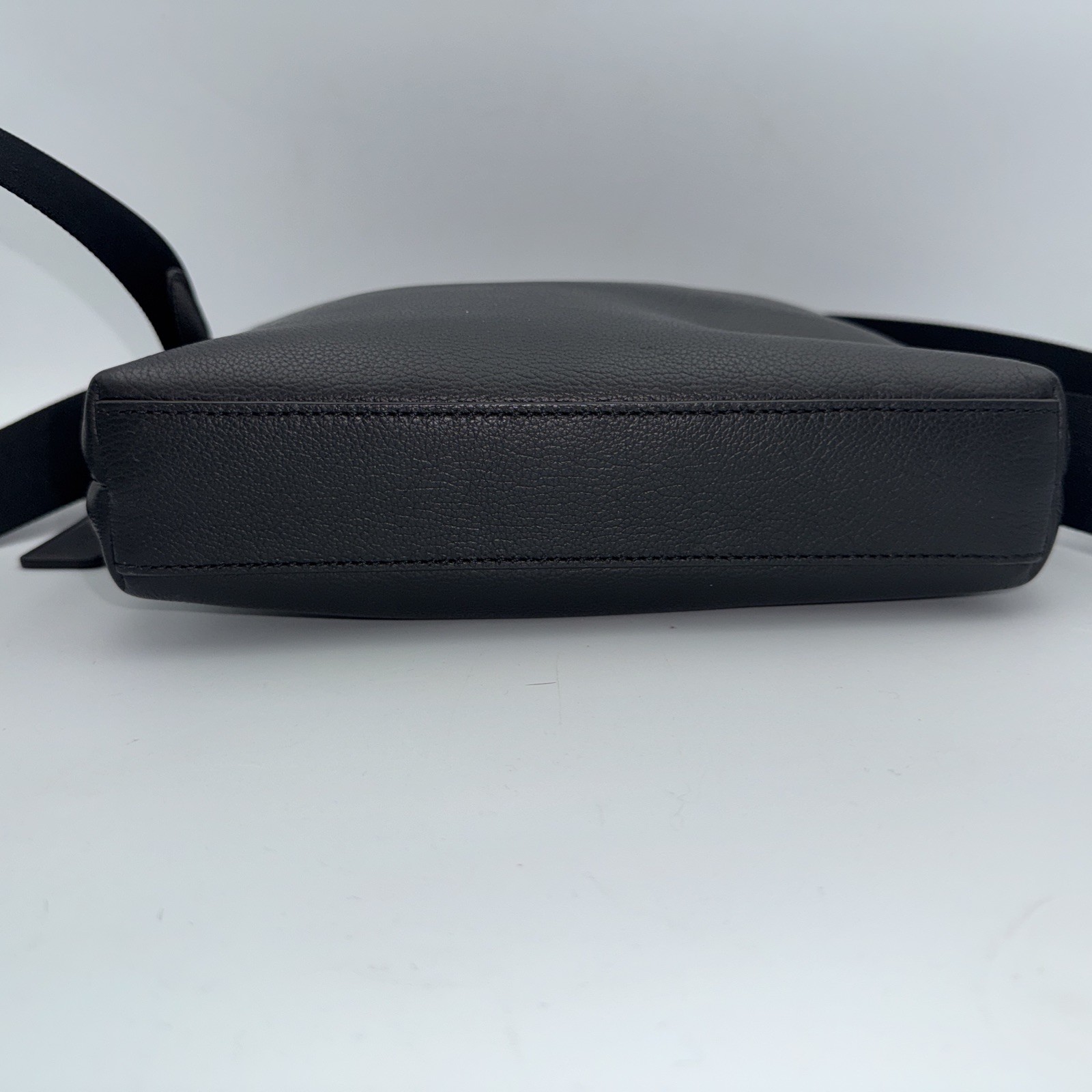 Coach Men Houston Flight Gunmetal/Blk Refined Pebble Leather Messenger Bag-4011