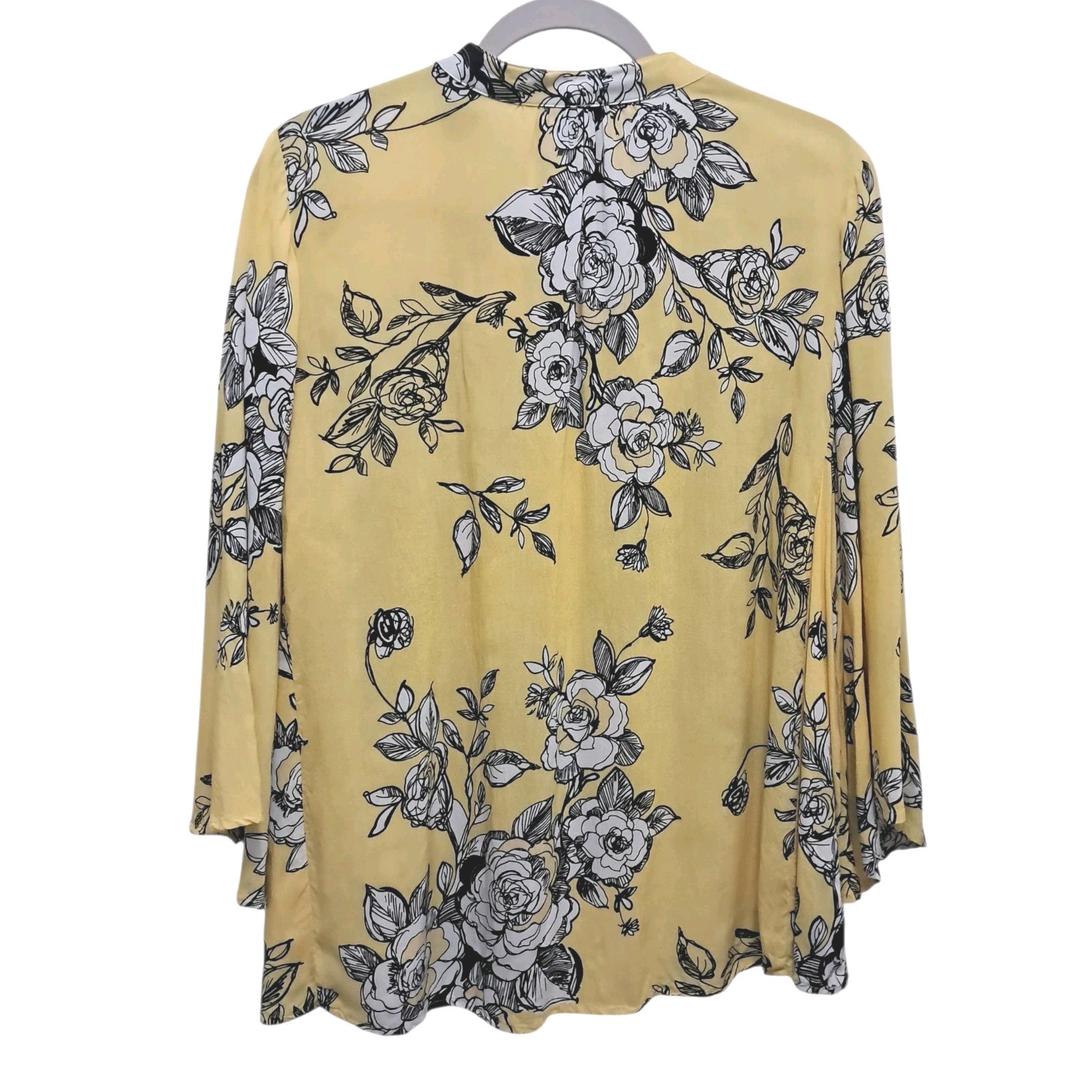 Unique Spectrum Women’s Blouse 2X Yellow Floral V-Neck 3/4 Wide Sleeves Rayon