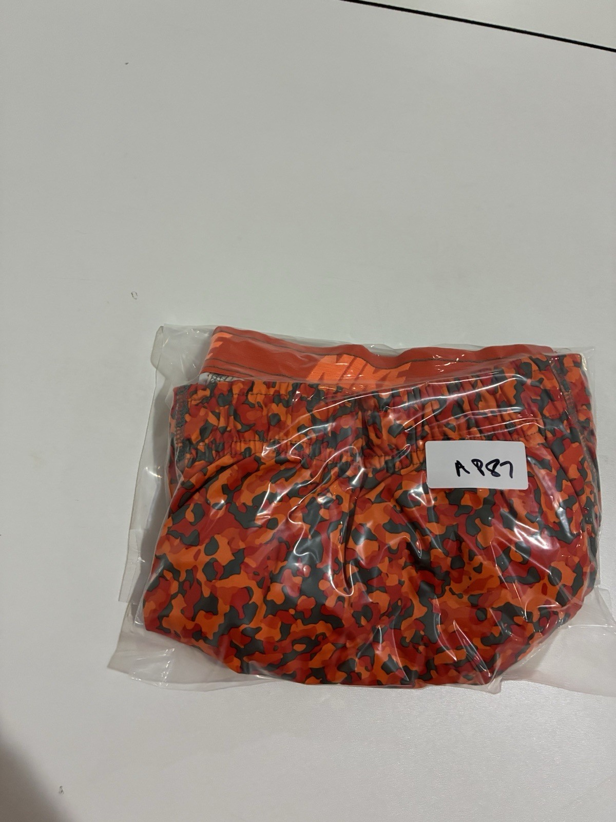 Nike Shorts 2XL Orange Camo 10″ Inseam Running Club Training Sports Retro Hoops