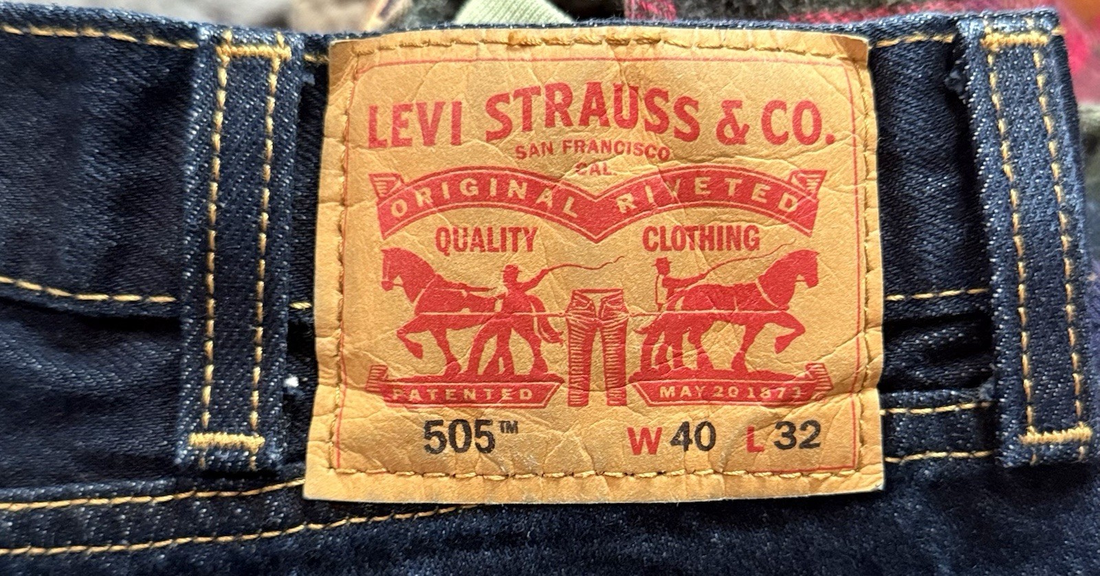 LEVI’S 505 Regular Fit Straight Leg Jeans Men 40×32 Dark Wash Cotton Denim