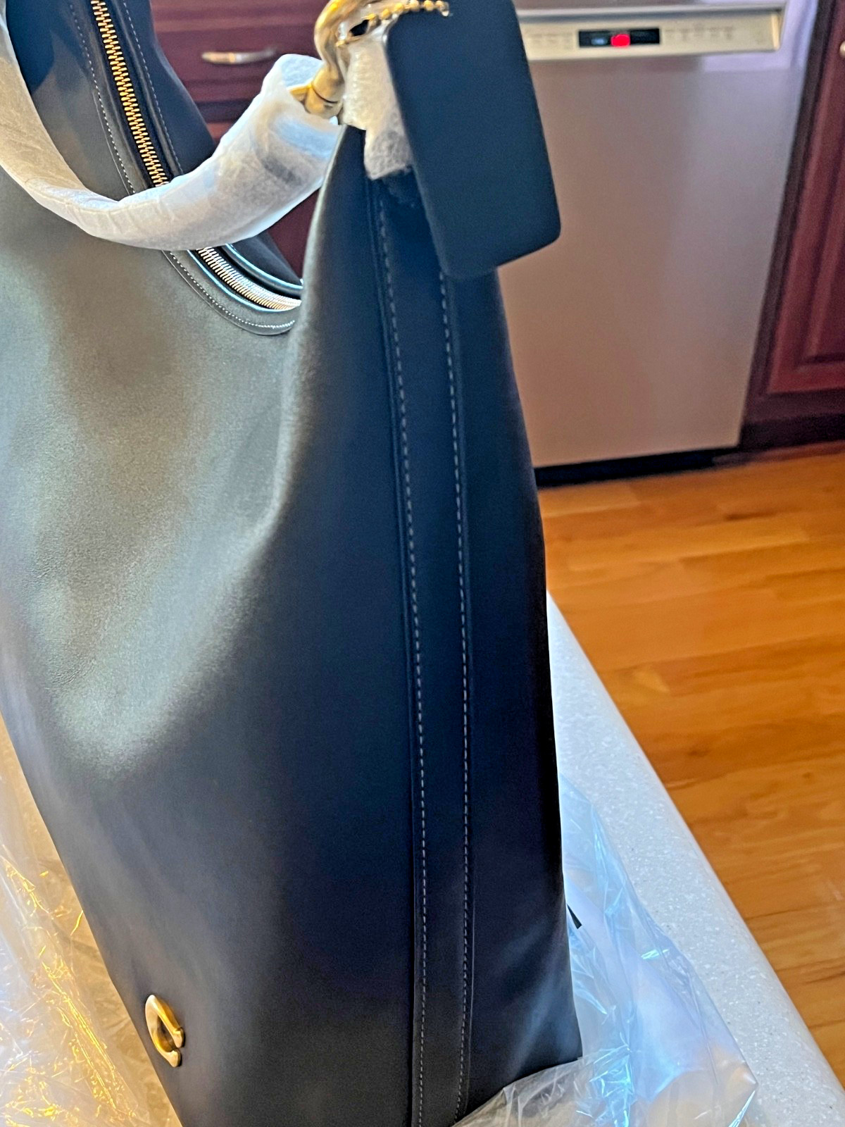 Coach Juliet 38 shoulder bag & Wristlet. Glove-tanned black leater