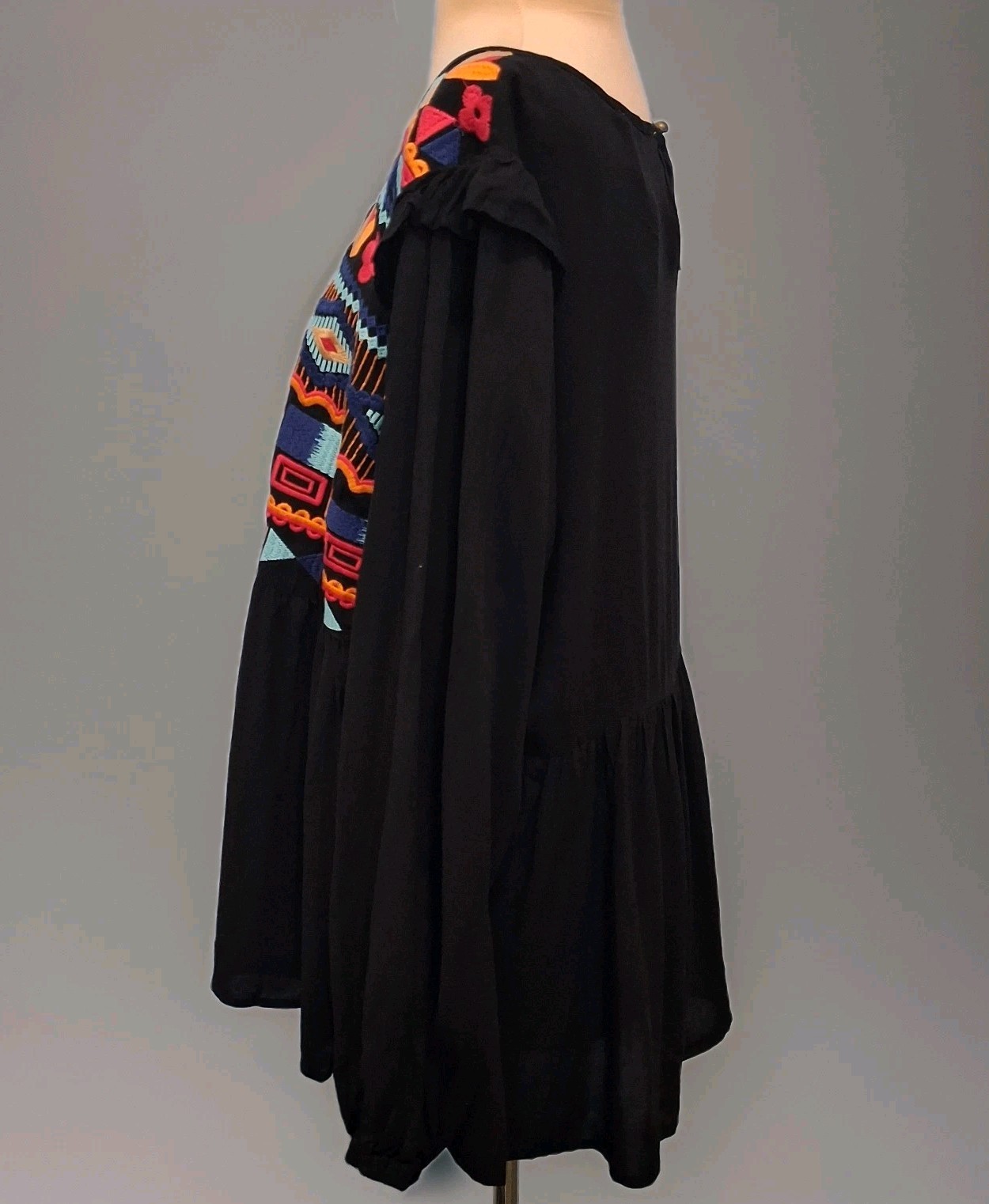 New Savanna Jane Womens Boho Embroidered Peasant Blouse Multi-Colored Flowy 1X