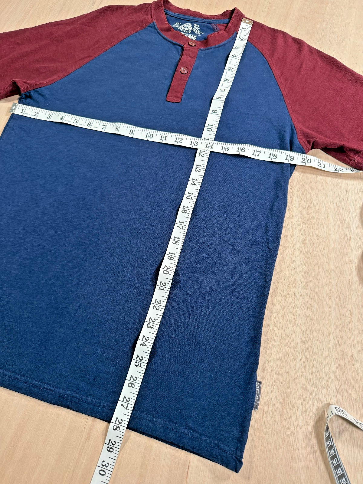 American Rag Mens Medium Maroon Navy Raglan Henley T-Shirt Short Sleeve