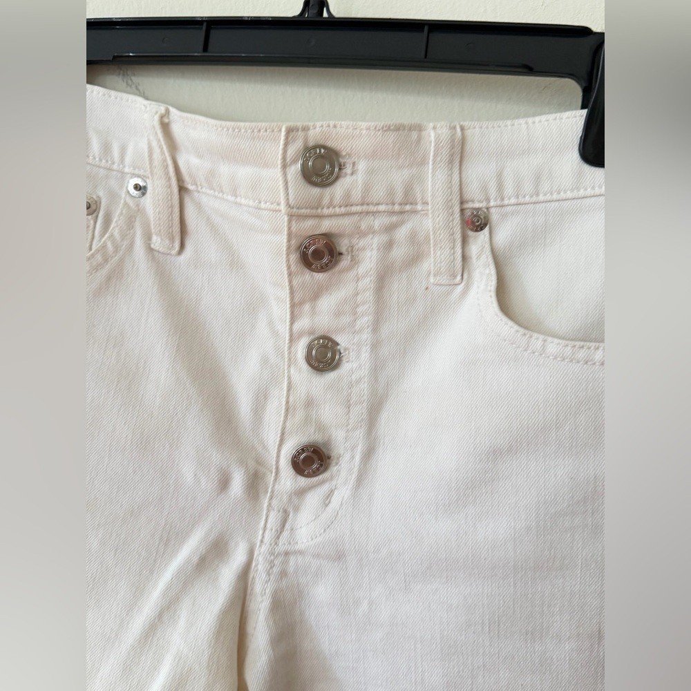 🤍 J.Crew High-Waisted White Denim Shorts – Size 27 🤍