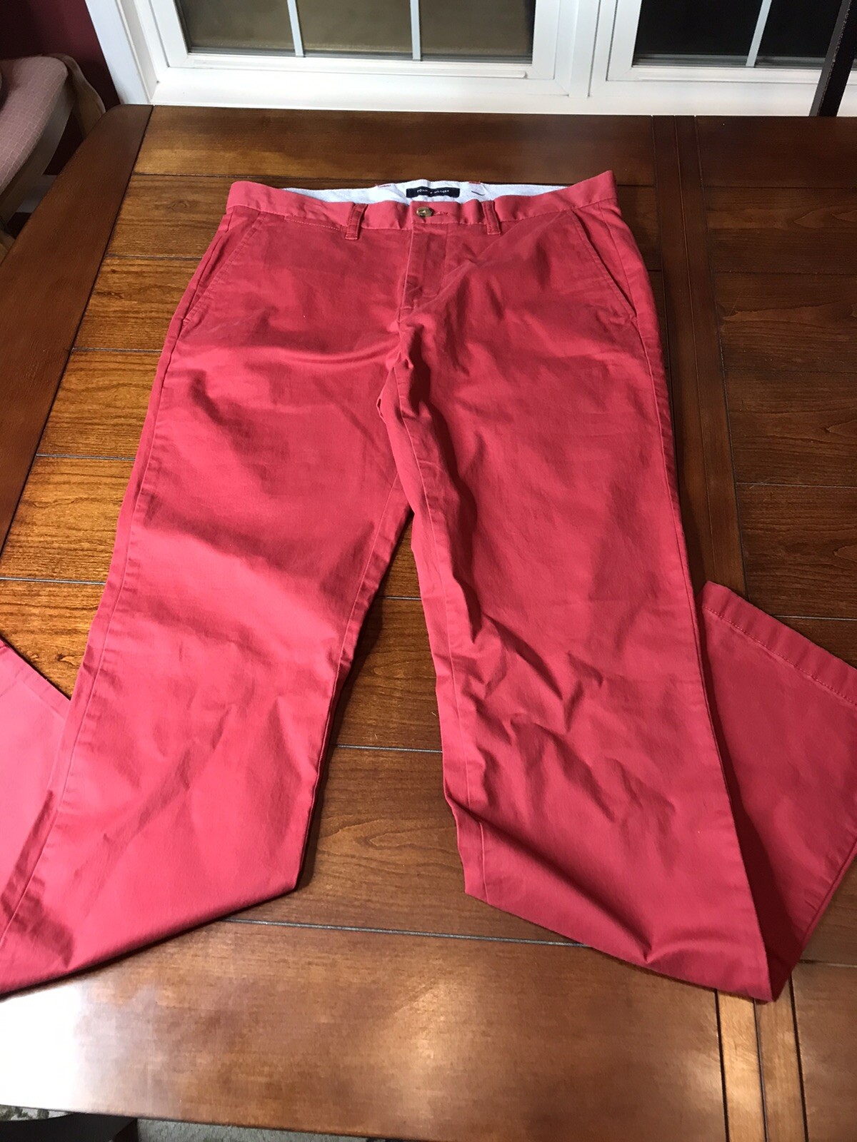 Tommy Hilfiger Men’s pants 32W x 34L RED THFLEX stretch chino pant preppy