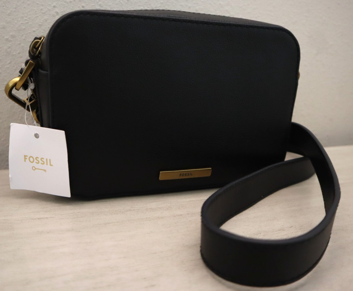 Fossil SHB3125001 Women’s Black Pebble Bryce Leather Small Crossbody Bag $180