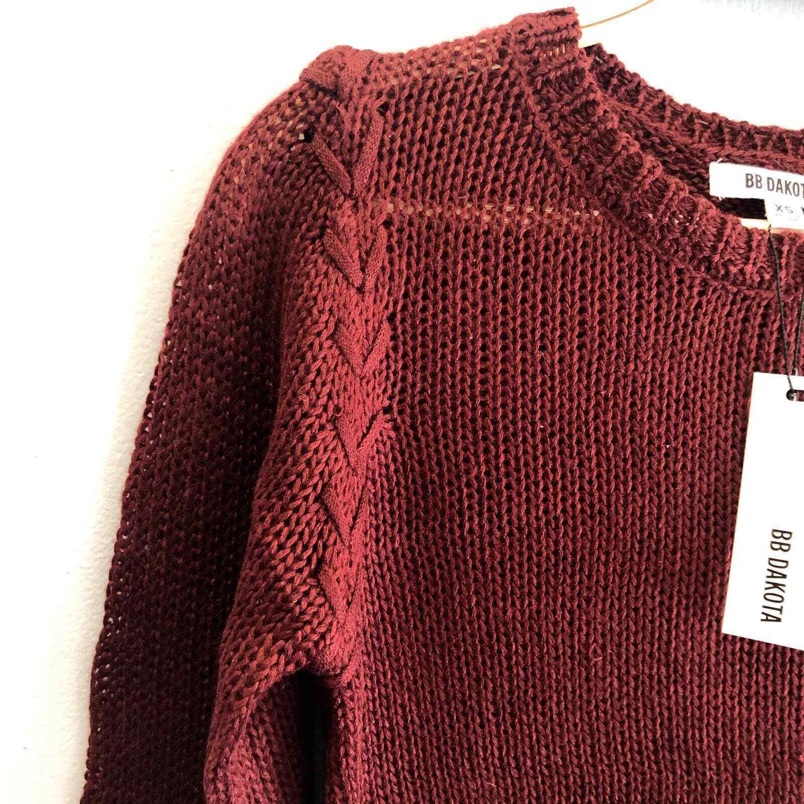 nwt BB Dakota Young Wild & Free Sweater size XS Braid Fringe Hem in Burgundy Red