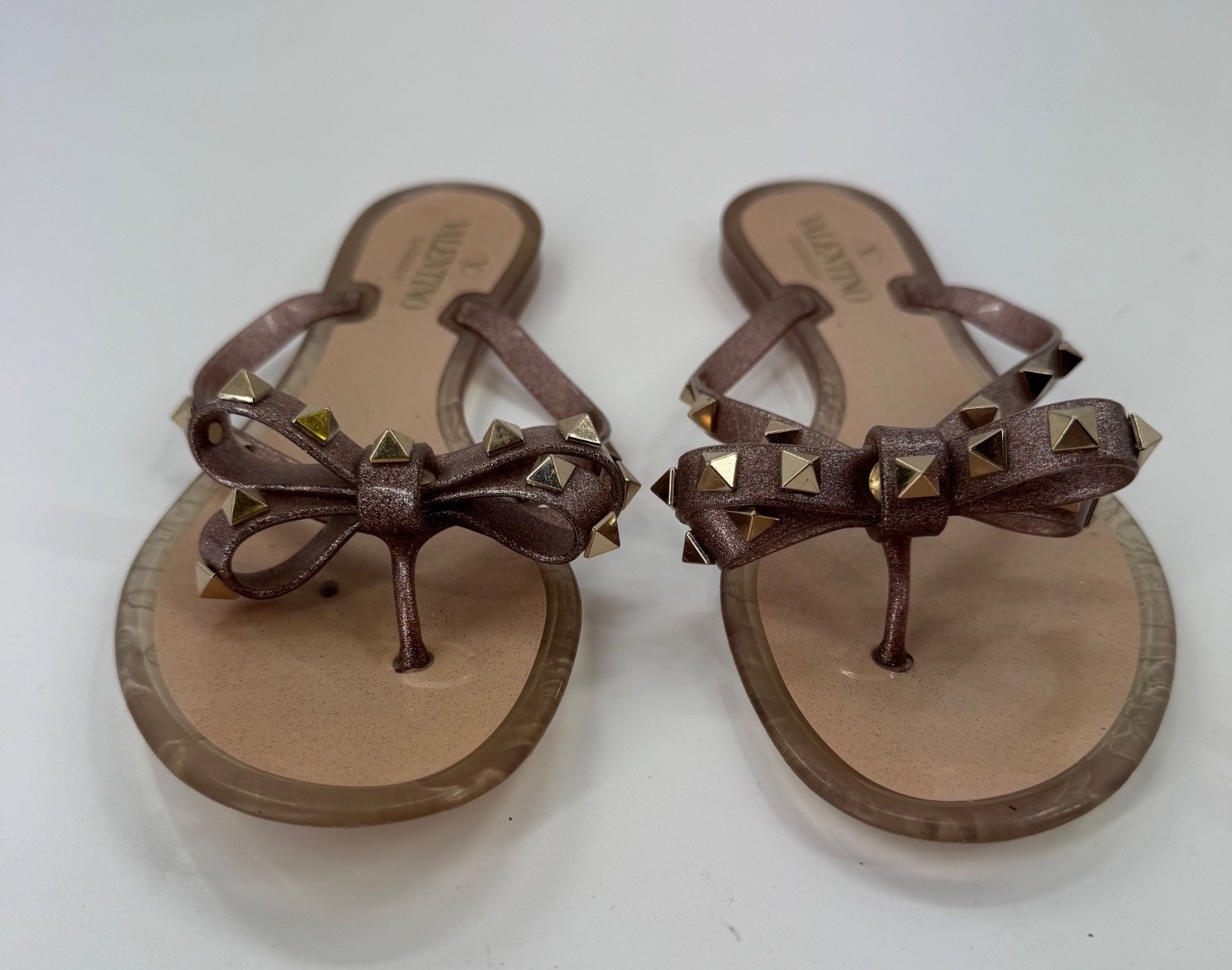 Valentino Garavani Rockstud Bow Jelly Thong Sandals Brown Size 39 US 8.5 Italy