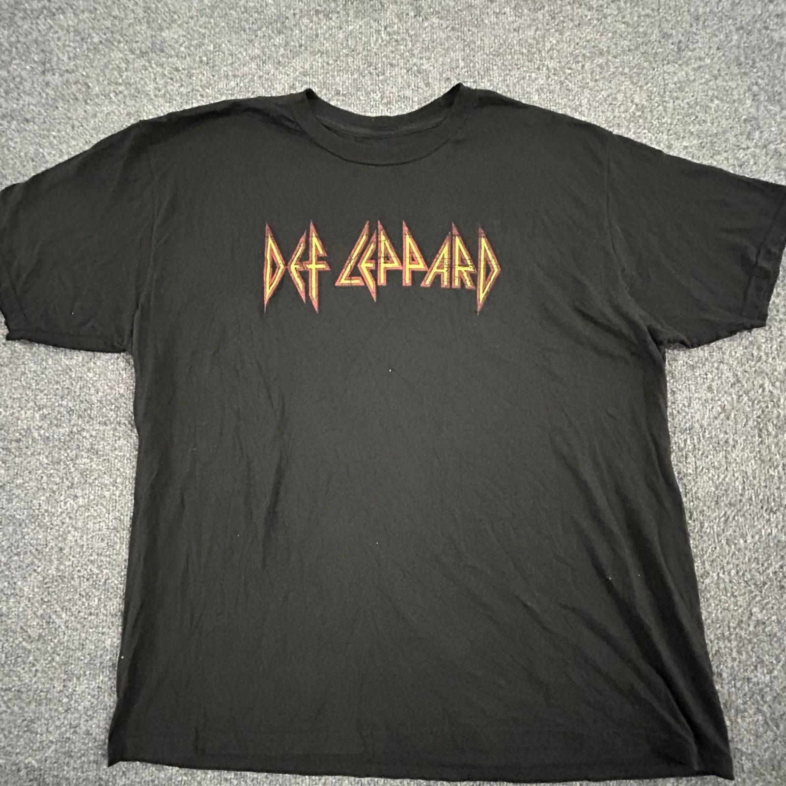 Def Leppard T-Shirt Mens XXL Black Graphic Logo Short Sleeve Rock Band Tee
