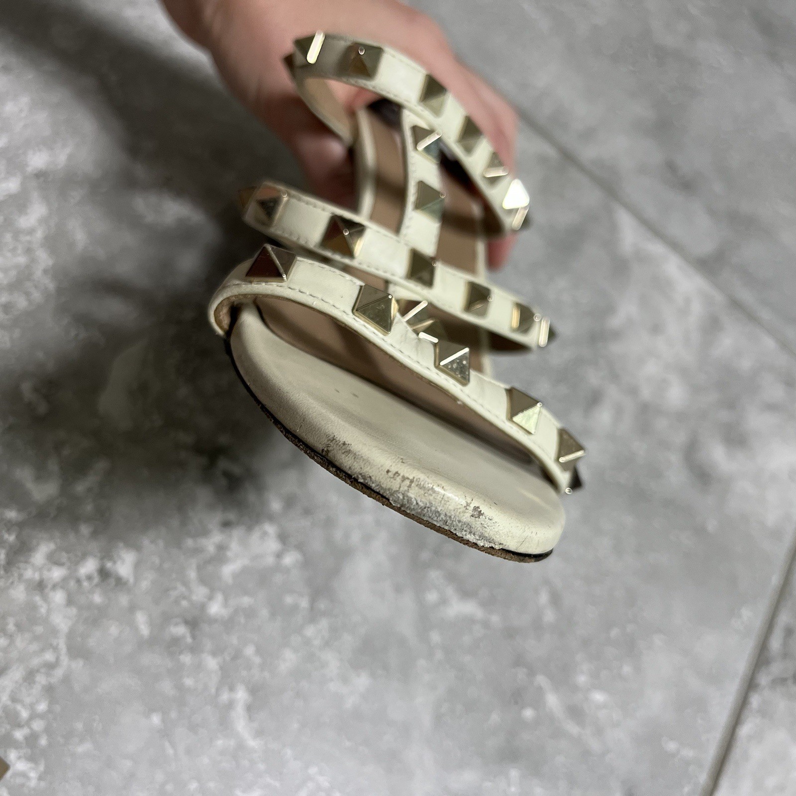 Valentino Garavani Rockstud Studded Caged Slide Sandals Leather Cream 39 8.5 US