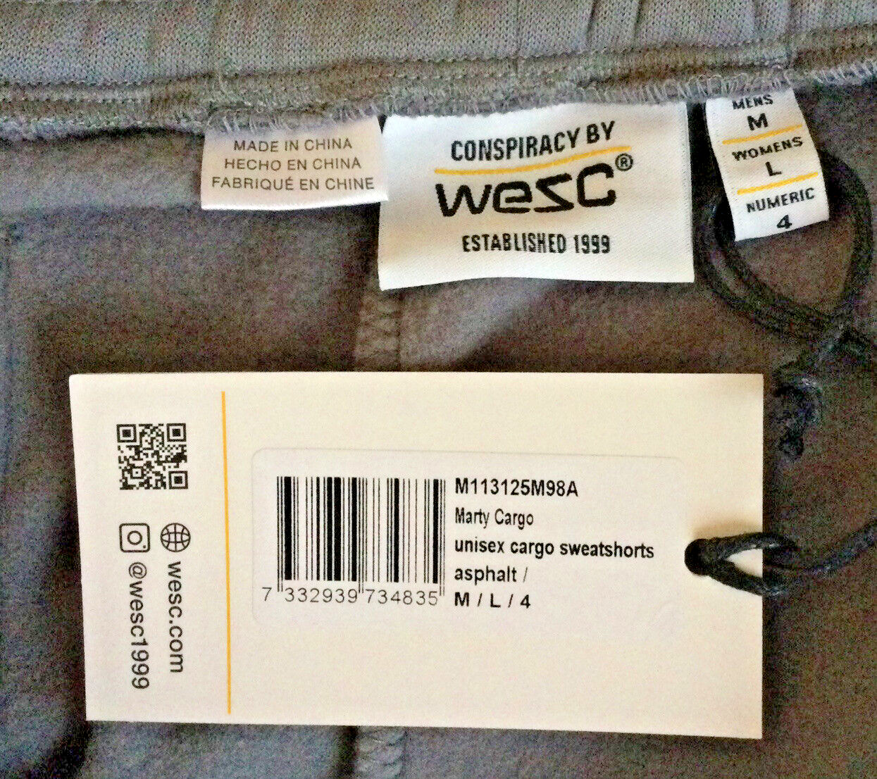 Wesc Unisex Gray Cargo Elastic Waist Shorts..Size Mens Med./Women’s Large
