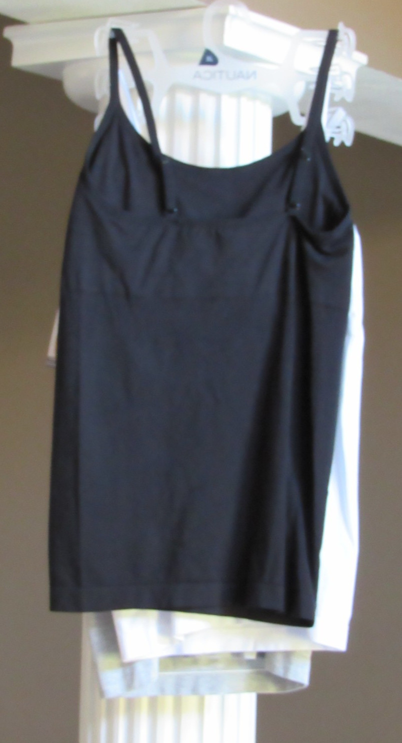 NAUTICA Gray White Black 3 SEAMLESS LAYERING Cami’s Removable Pads Sz M NWT $58