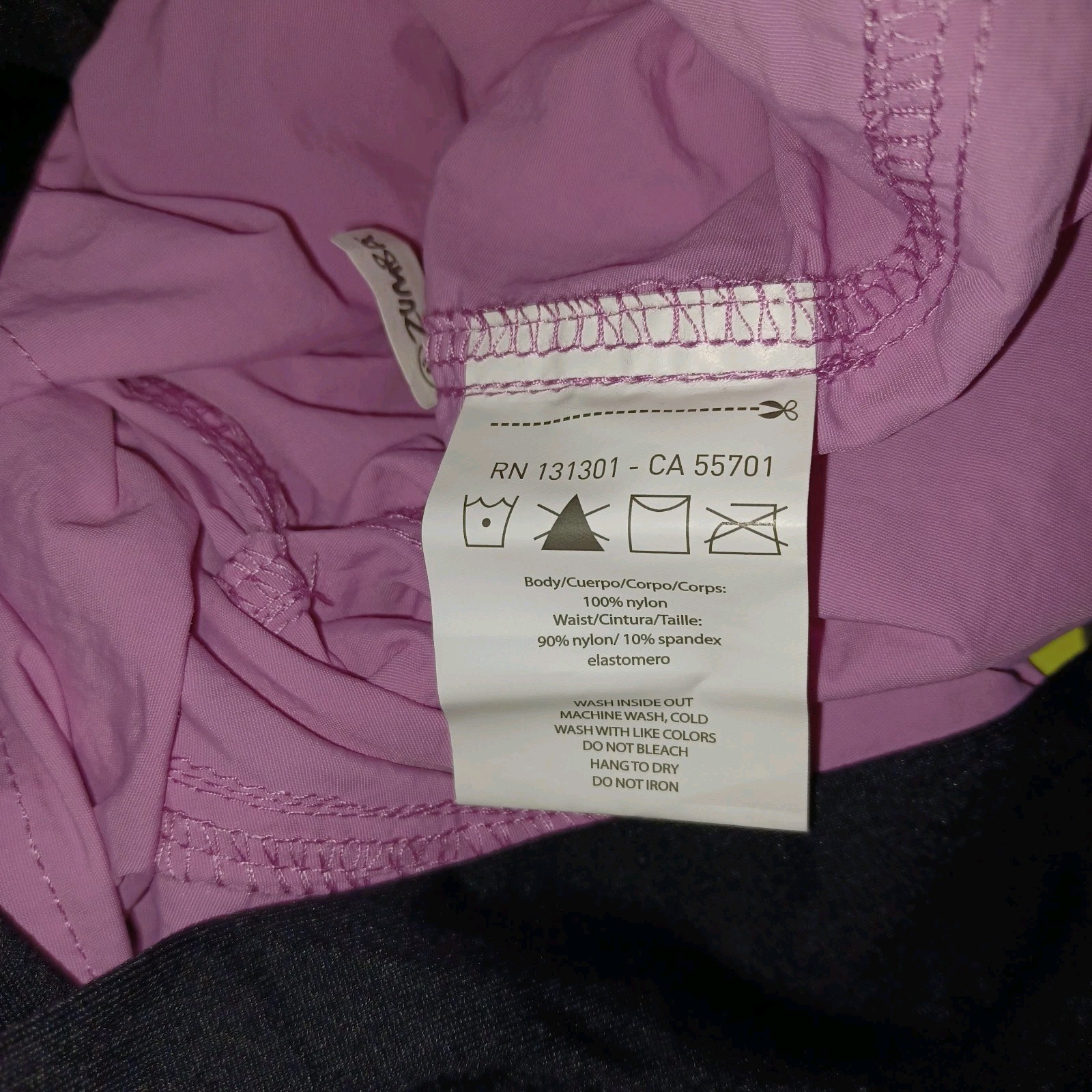 Zumba Wear Women’s Small Ultimate Cargo Capri Pants Prism Pink (GM1)