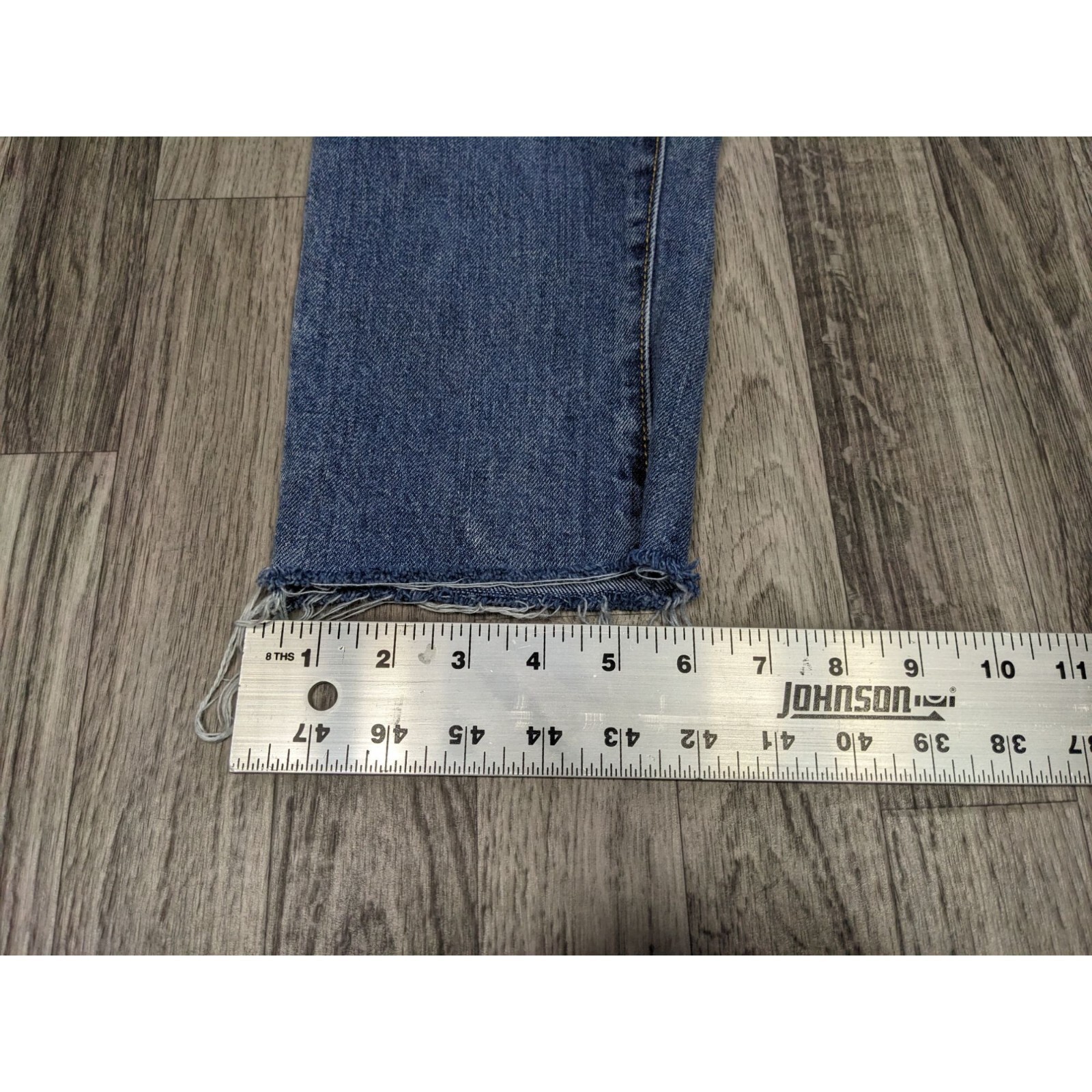 Universal Thread Womens Size 2 / 26 R Boyfriend Patchwork Denim Blue Jeans