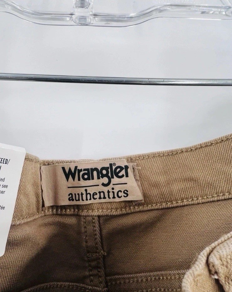 Wrangler Authentics Mens Relaxed Fit Jeans 32×29 Tan Khaki Work Pants NWT