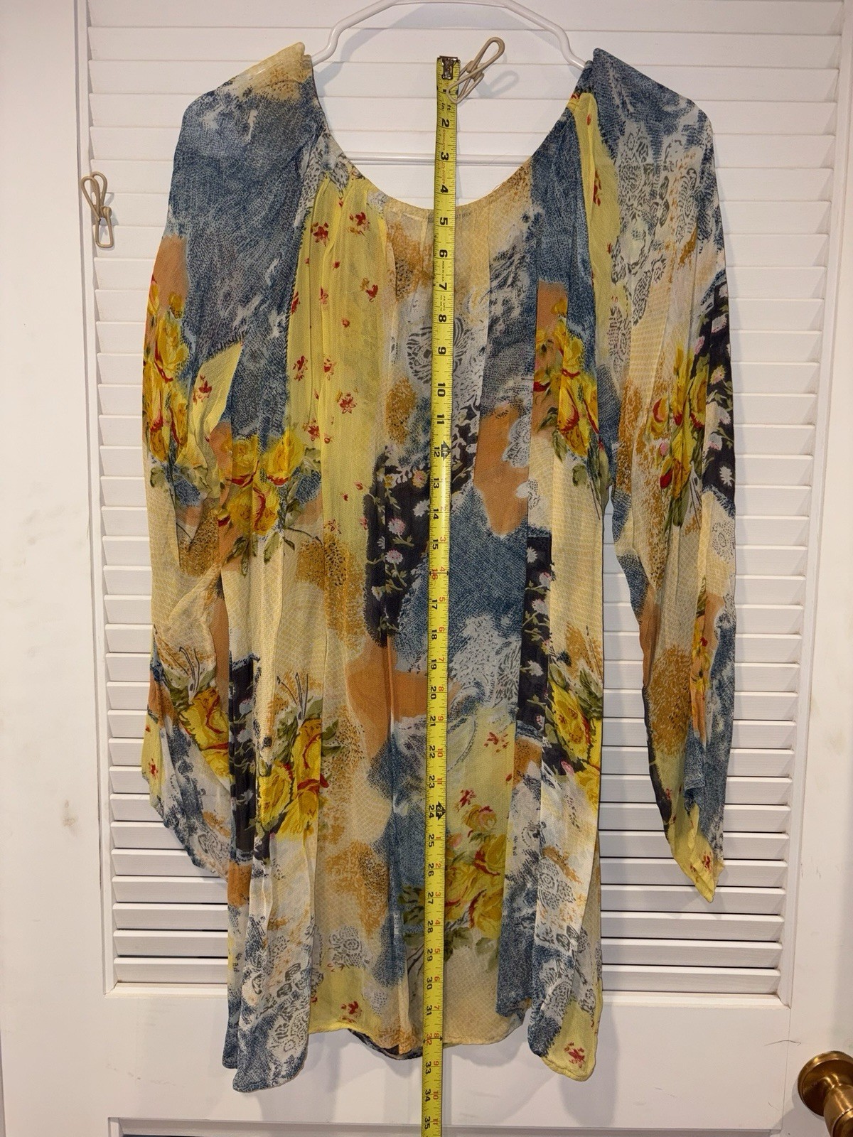 Women’s Plus 1X Yellow Blue White Floral Scoop Neck Long Sleeve Lace Tunic