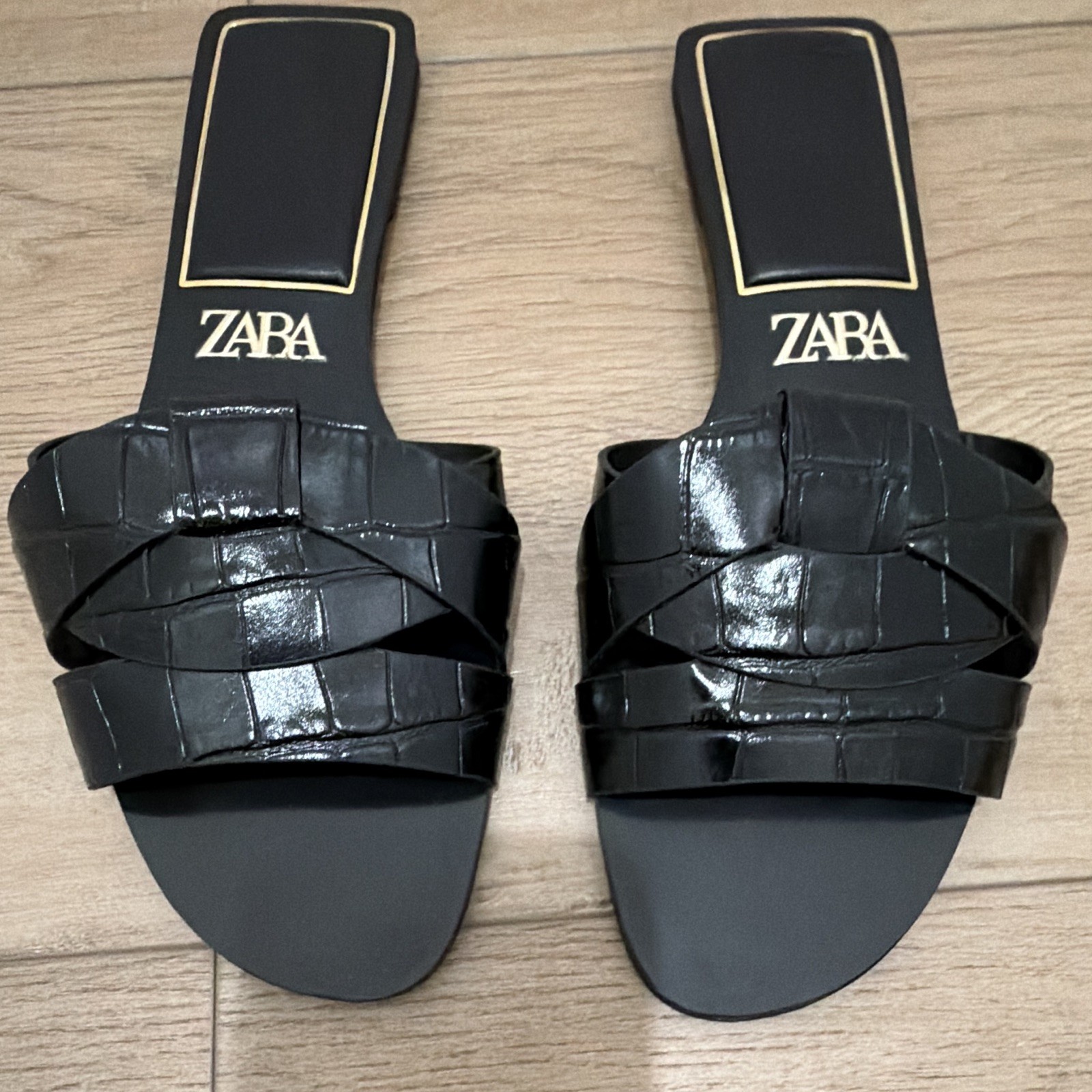 ZARA Black Crocodile Pattern Slide Sandals Women’s US 7.5/ EU 38 Black