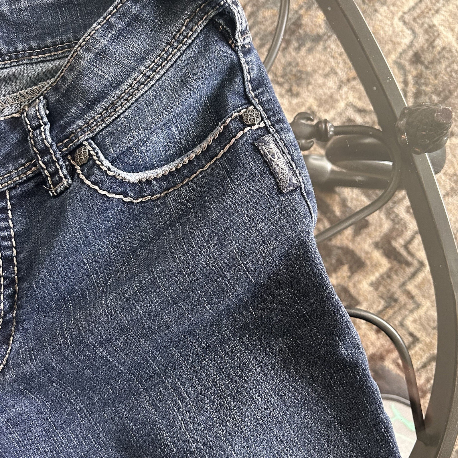 Silver Jeans Co. Women’s Bootcut Dark Wash Blue Denim Jeans 5-Pocket