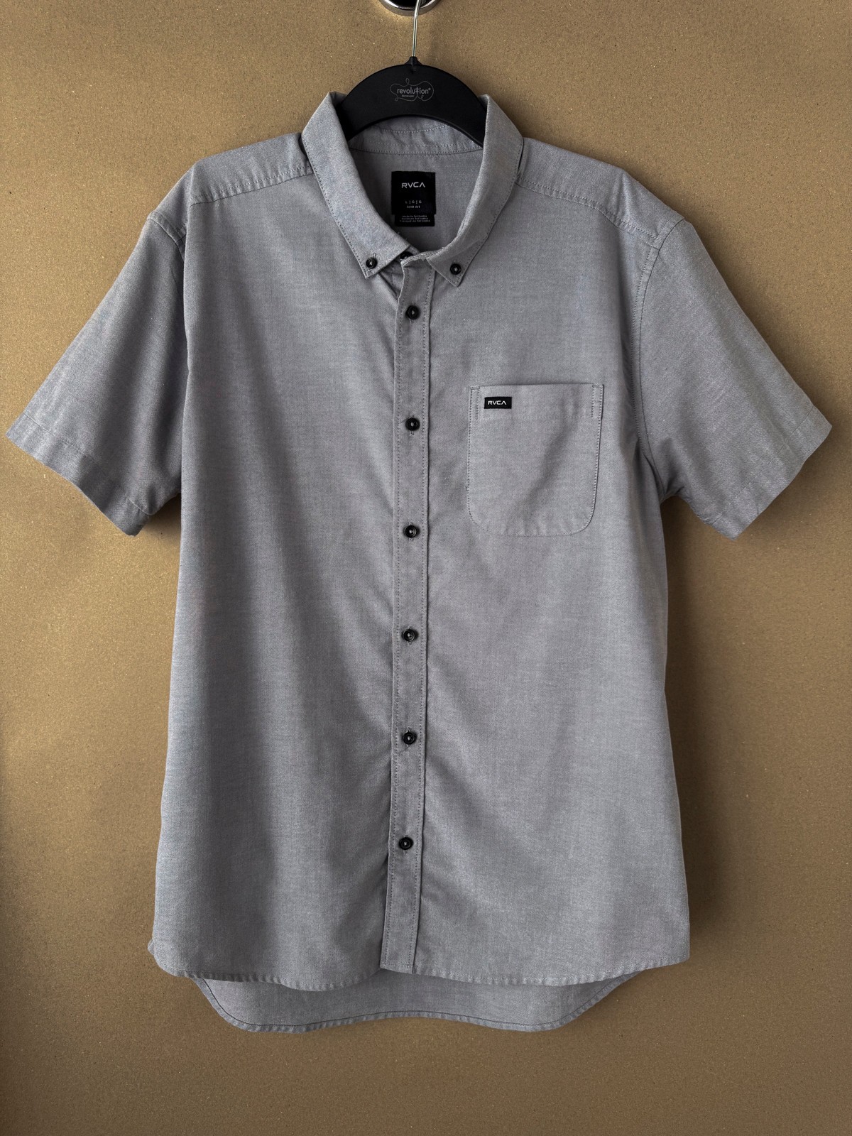 RVCA button up short sleeve gray shirt with left chest pocket- Men’s Large