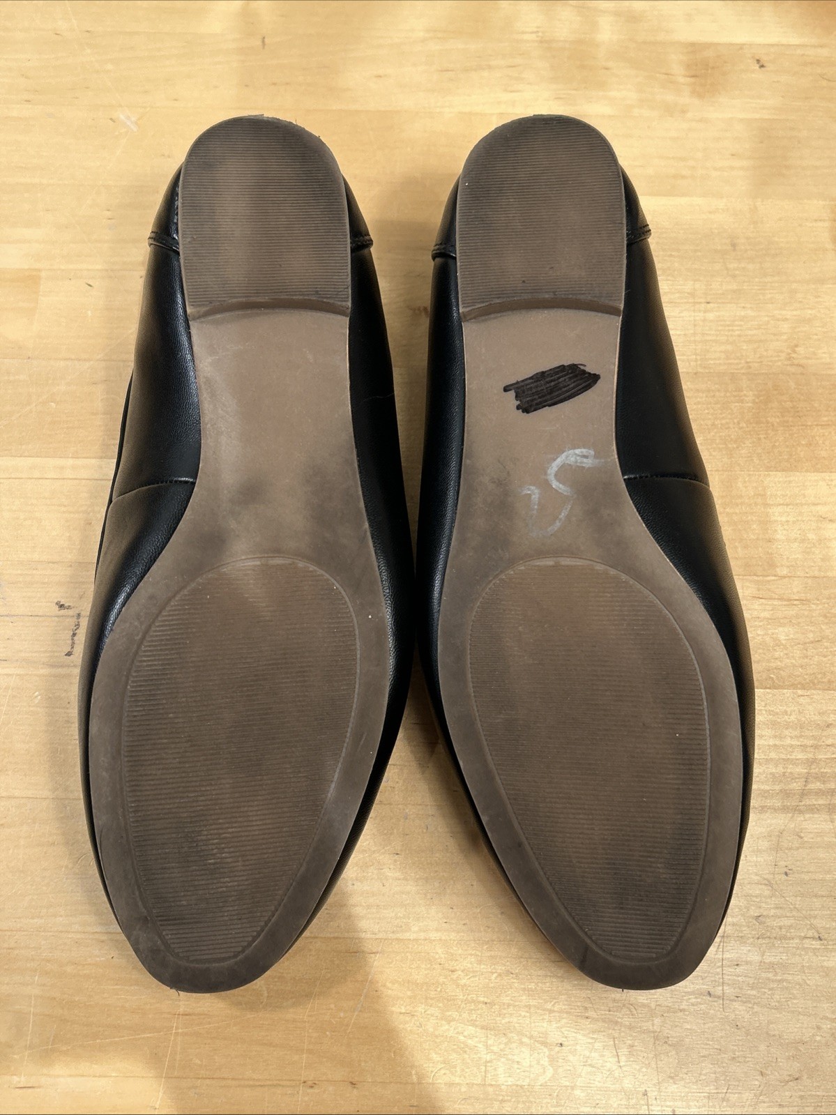 Ralph Lauren Black Slip-On Flat Loafers Shoes Size 8 M Almond Toe Chaps Eva