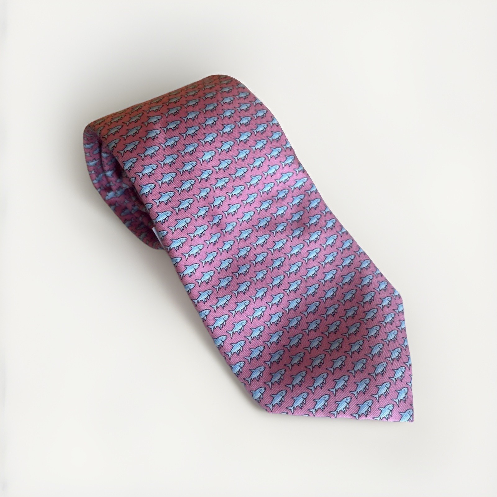 Vineyard Vines Martha’s Vineyard Bonefish 100% Silk Tie Made In USA $75