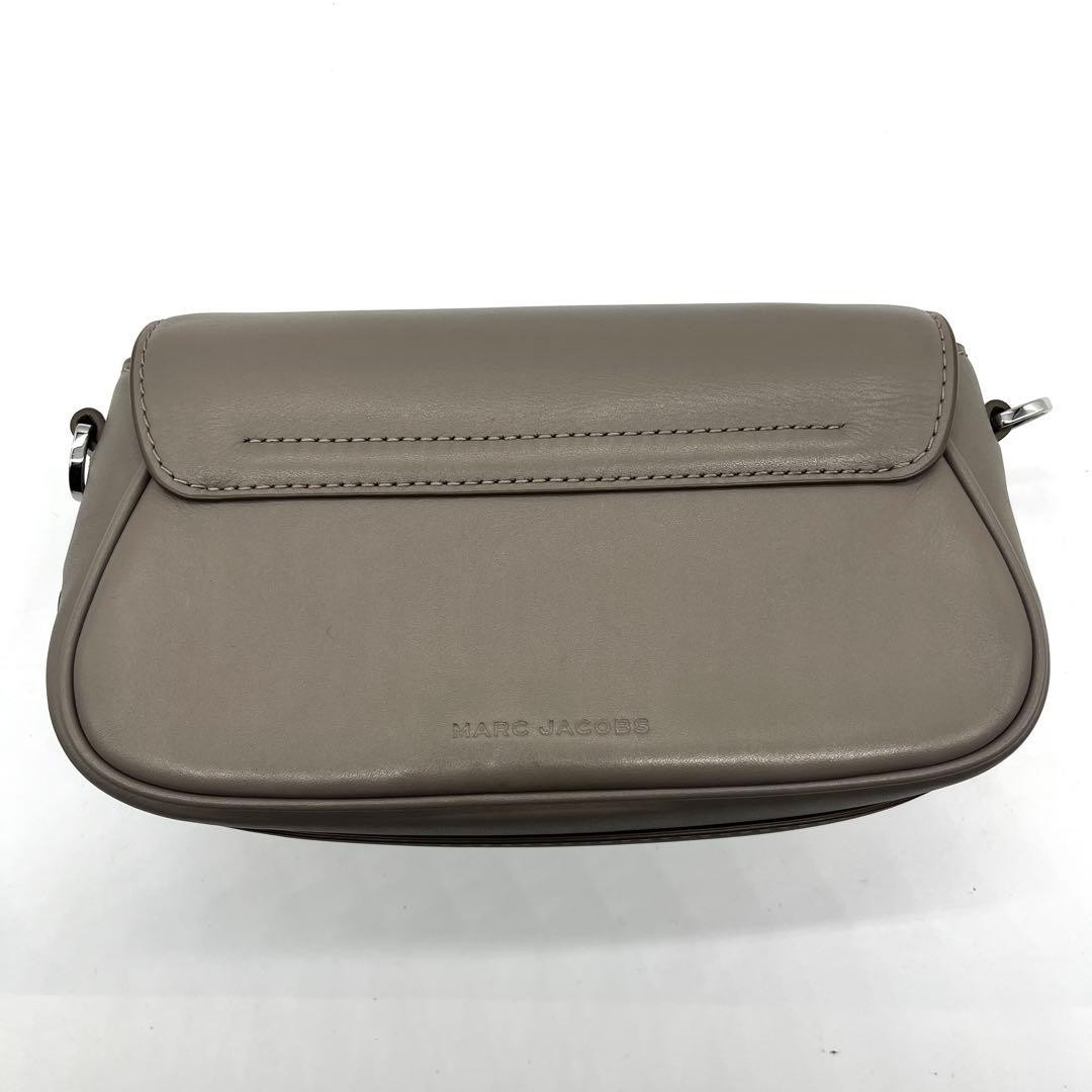 MARC JACOBS The Clover Chain Leather Shoulder Bag Greige Compact 22cm Authentic