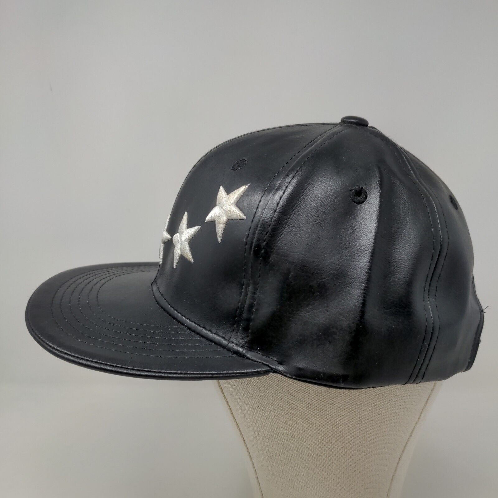 Hatco Men’s Slideback Hat Black Adjustable 100% Polyurethane Stars