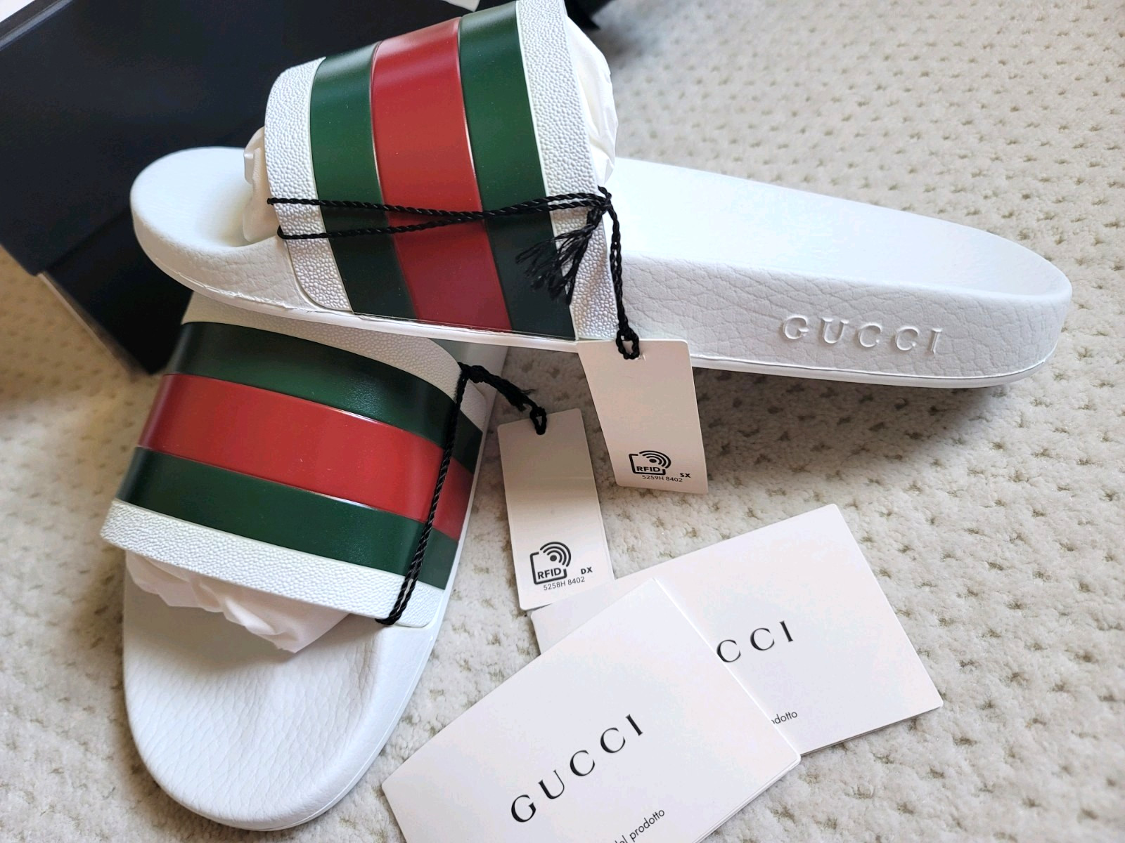 NIB GUCCI Pursuit Stripes White Pool Slides Mens – White Gucci Web, Size US 7