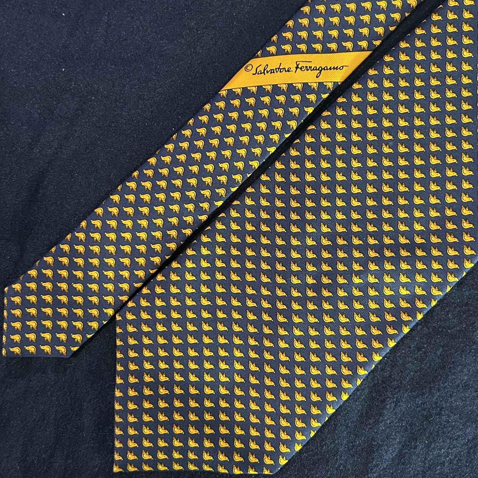 Salvatore Ferragamo Italy mens 100% Silk Tie Navy With Bird Pattern 3 3/4” Wide