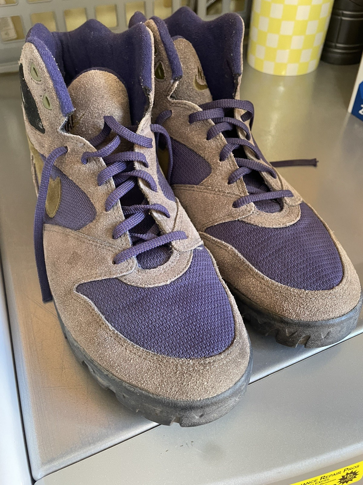 Nike Hiking Boots Suede Fabric Beige Purple Men’s US 13 Lace Up Ankle