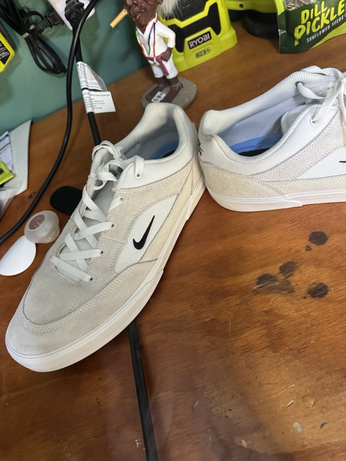 Nike SB Chron 2 White/Black Skate Shoes Used Size 13