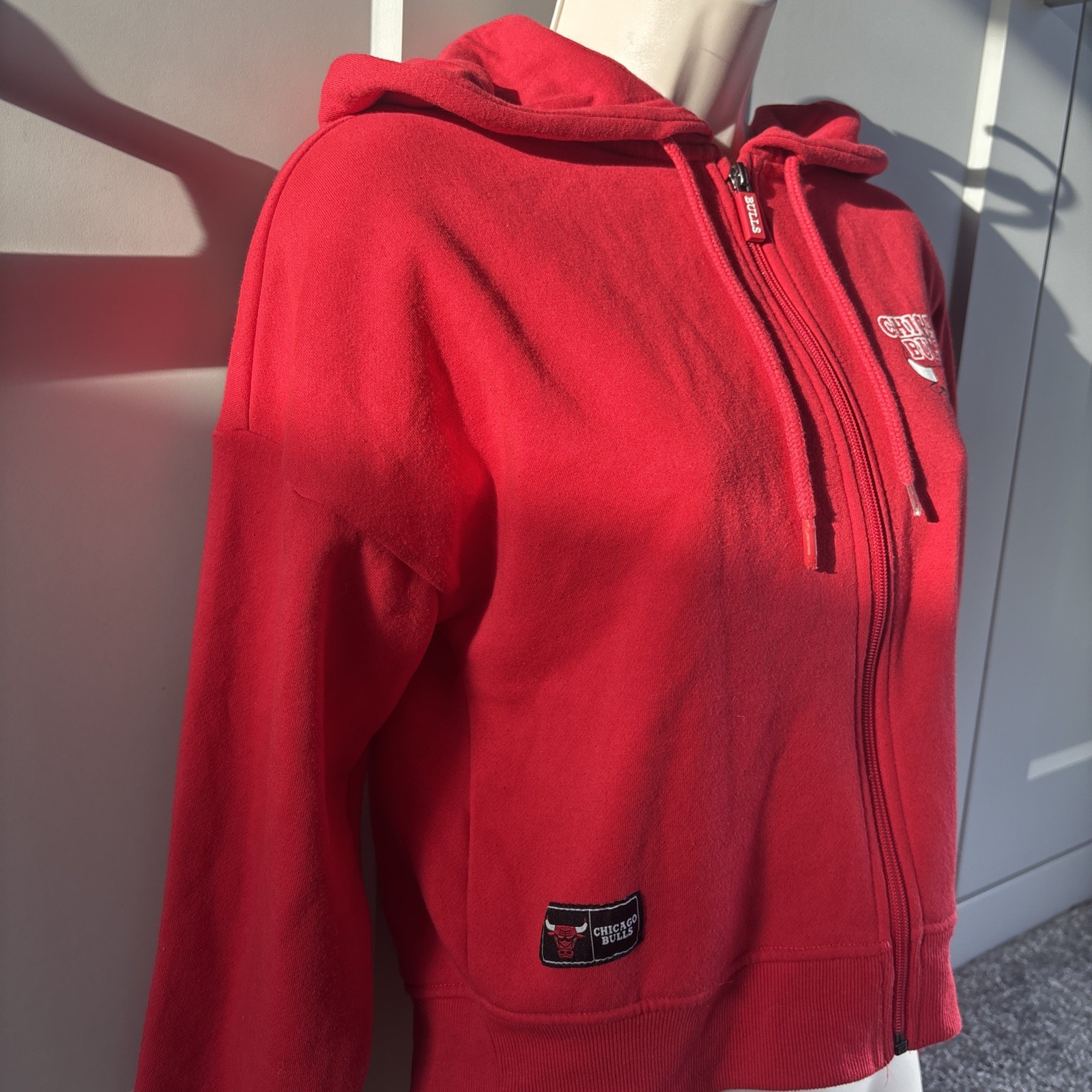 NBA Chicago Bulls Cropped Red full zip hoodie Size 2XS