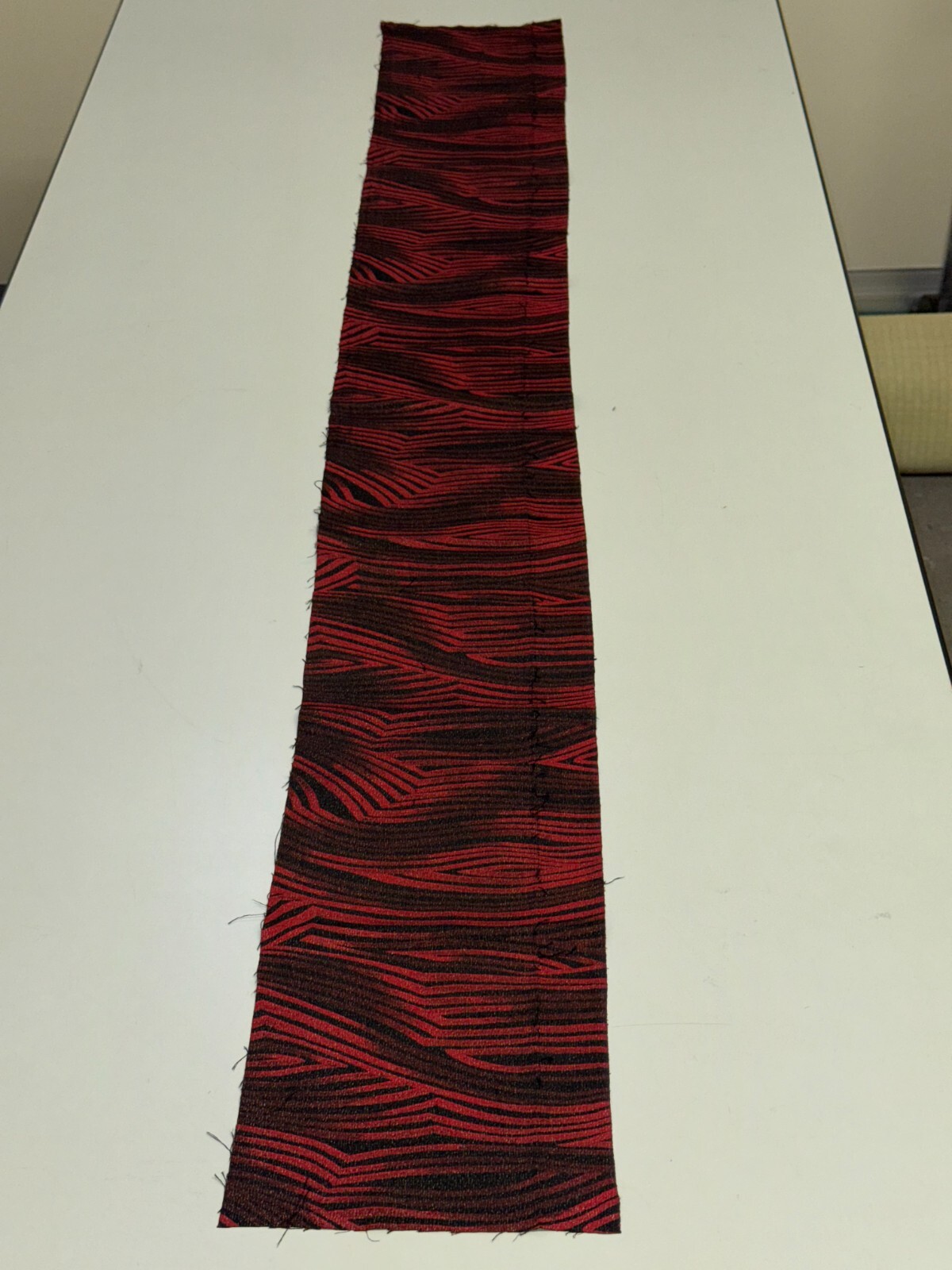 Japanese Vintage Kimono Fabric cloth Boro silk Red Black Tradition Dirt 57×7.4in