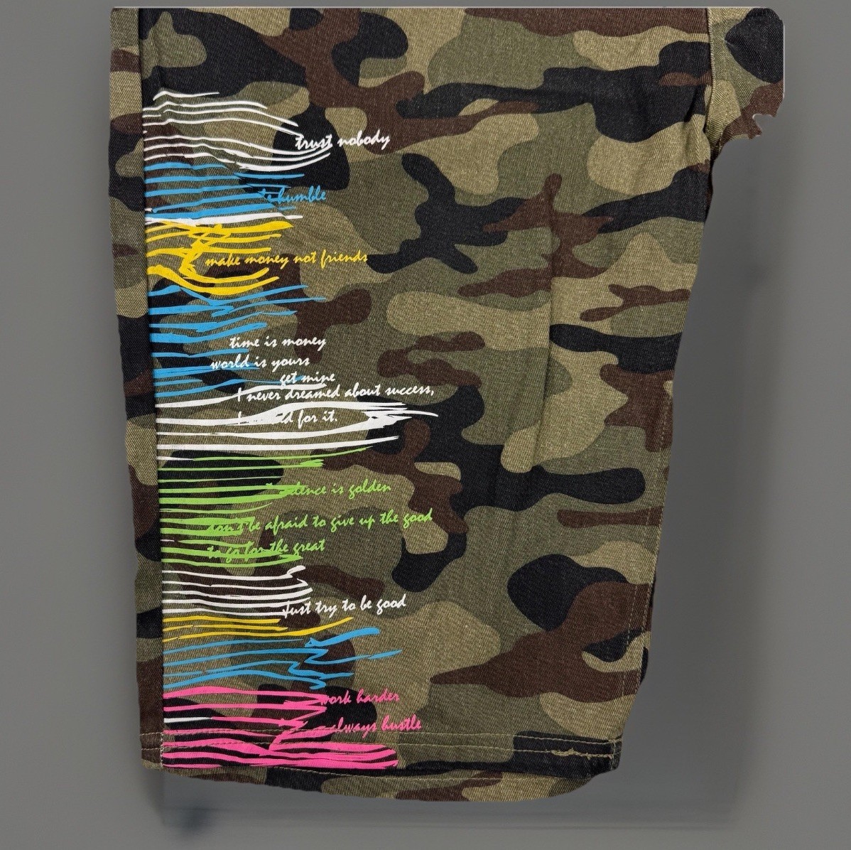 Switch Remarkable Camo Shorts Mens 42 Graffiti Art Woodland Camouflage