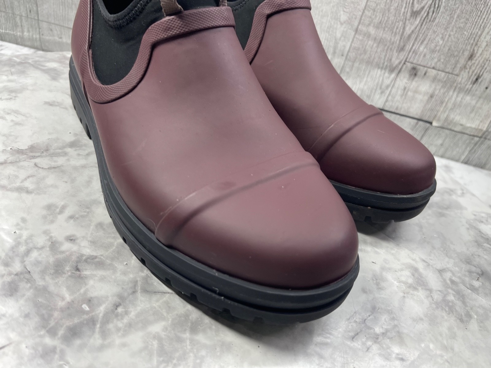 L.L. Bean Rugged Willie Boots Women 8M Shoes Red Rubber Garden Ankle Bootie