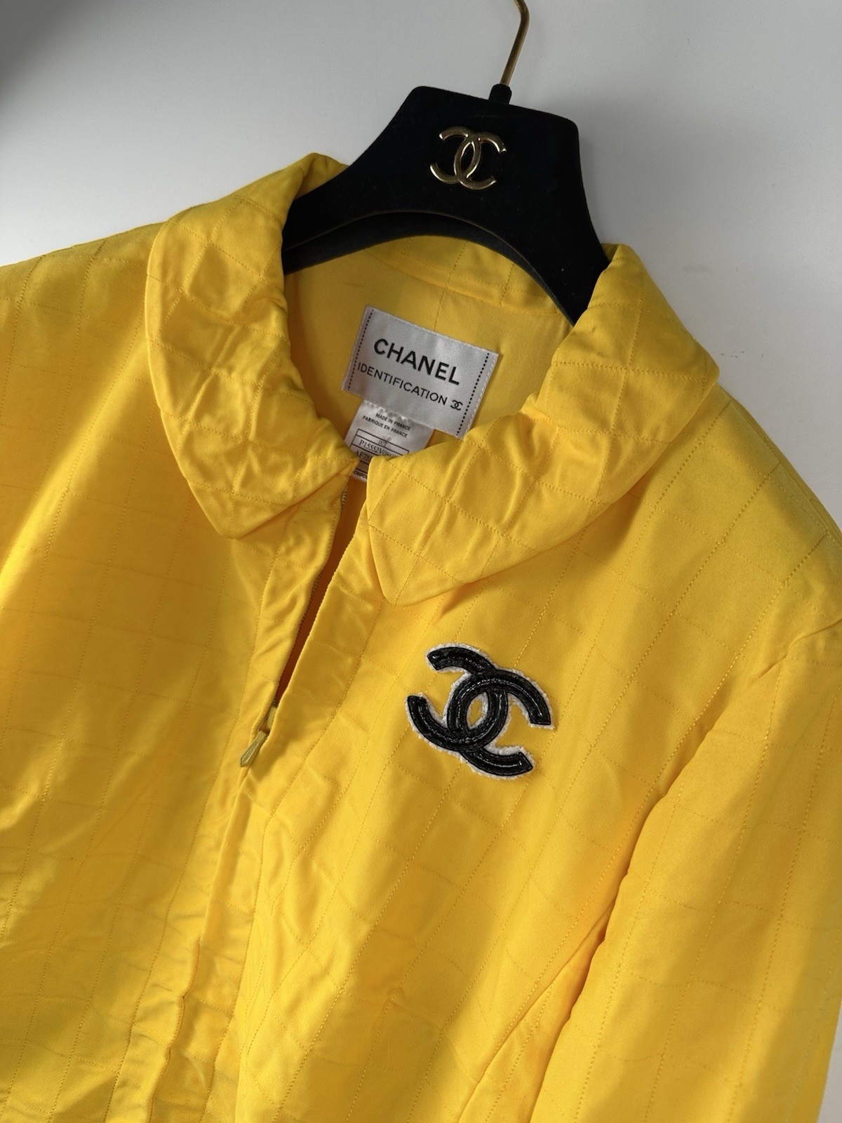 Chanel Vintage 2000 Yellow Jacket 36 38 40 4 6 8 Coat Top Black CC Op Taylor S M