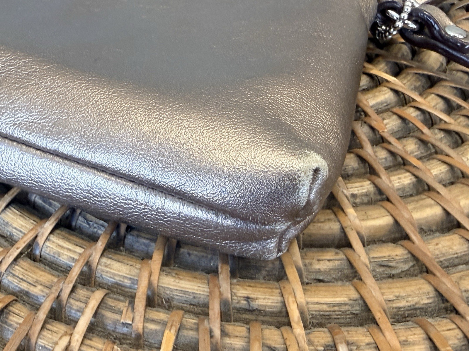 Coach Ashley Gold / Bronze Metallic Leather Pleated Clutch Wristlet Pouch Y2K