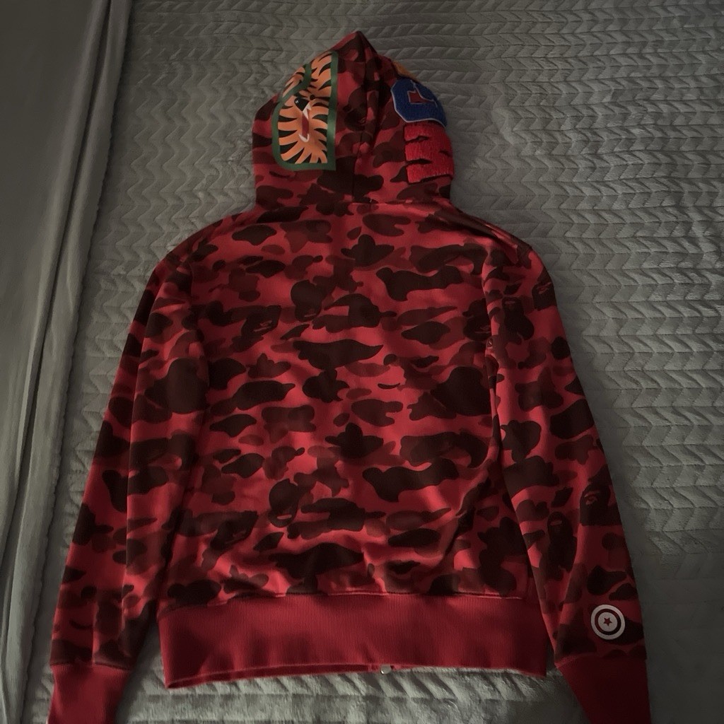 A Bathing Ape BAPE Red/Black Camo Shark Full Zip Hooded Hoodie Size S