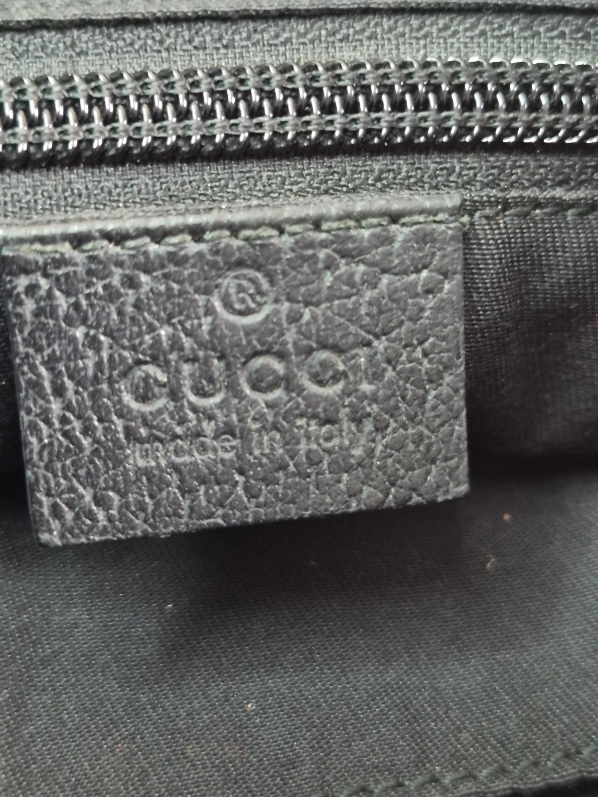 Gucci Black GG Pattern Crossbody Bag Green-Red Web Strap Zip Closure Pockets