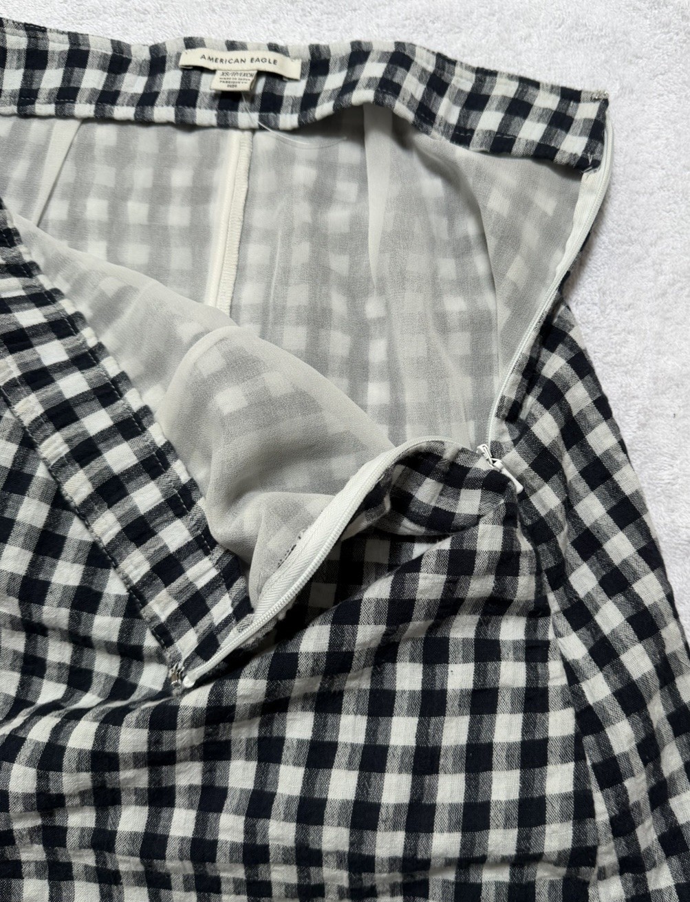 American Eagle Gingham Mini Skirt Size XS Black White Cotton Linen Slit Lined