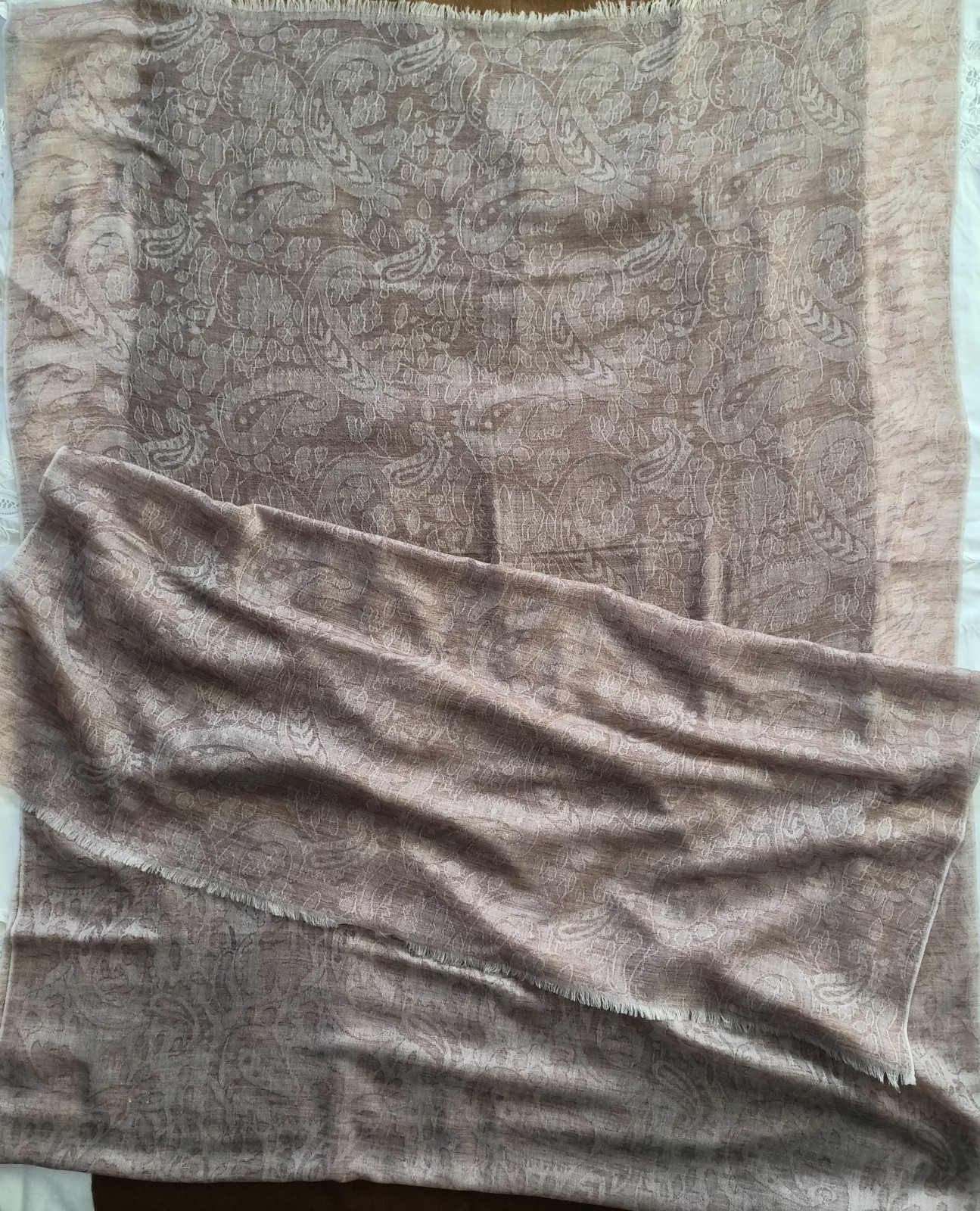 200-count Water-Soluble Wool Double-sided Cashew Jacquard 90x200cm Scarf