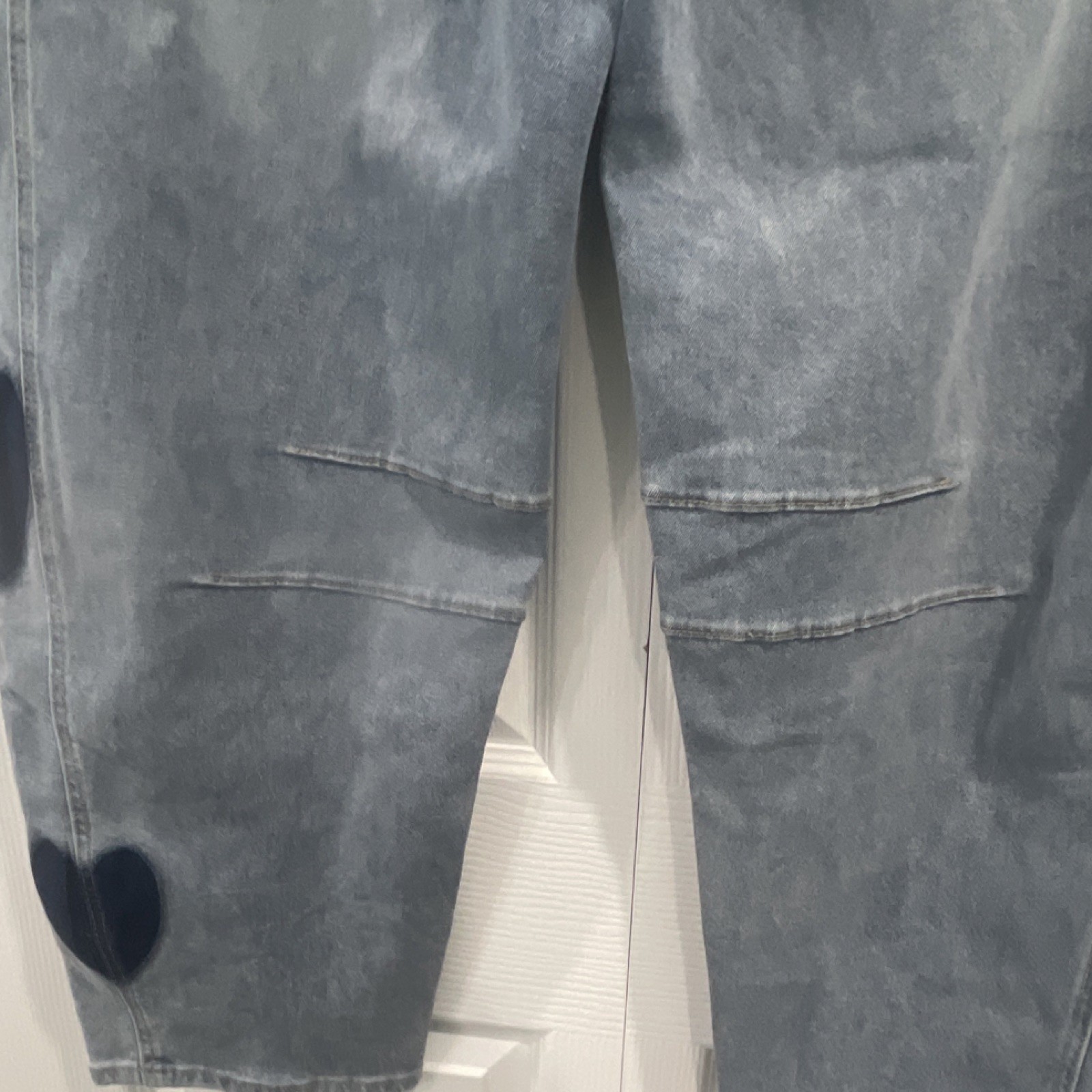 Chartou Women’s Blue Denim Heart Pattern Jeans, Button Closure, 5-Pocket, M