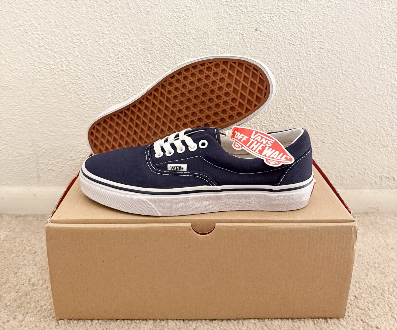 Vans Era Skateboarding Shoes Men’s Size 7 Navy/White/Gum Women’s Size 8.5