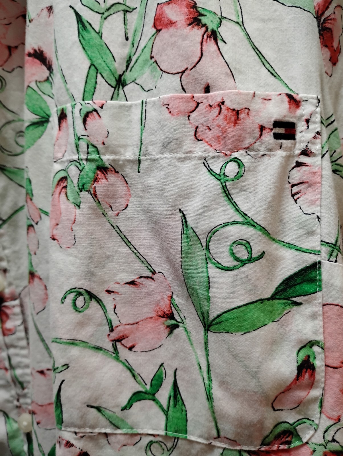 NWT 2XL Tommy Hilfiger Pink Floral Short Sleeve Button Down Hawaiian Shirt NEW