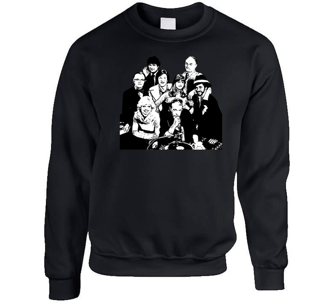 Wkrp In Cincinnati Cast Raglan T Shirt