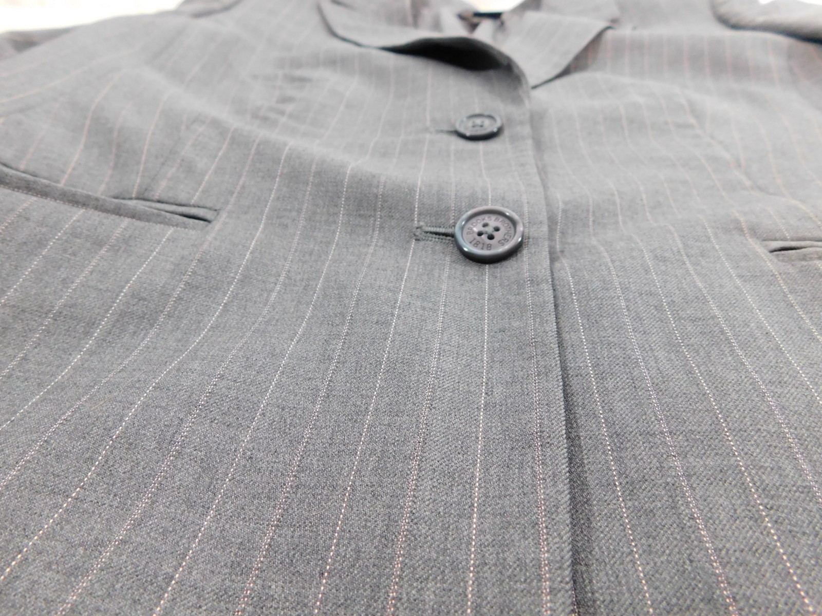 Brooks Brothers “346” Women’s Gray Pinstriped Wool Blazer Bemberg Cupro Lining 6