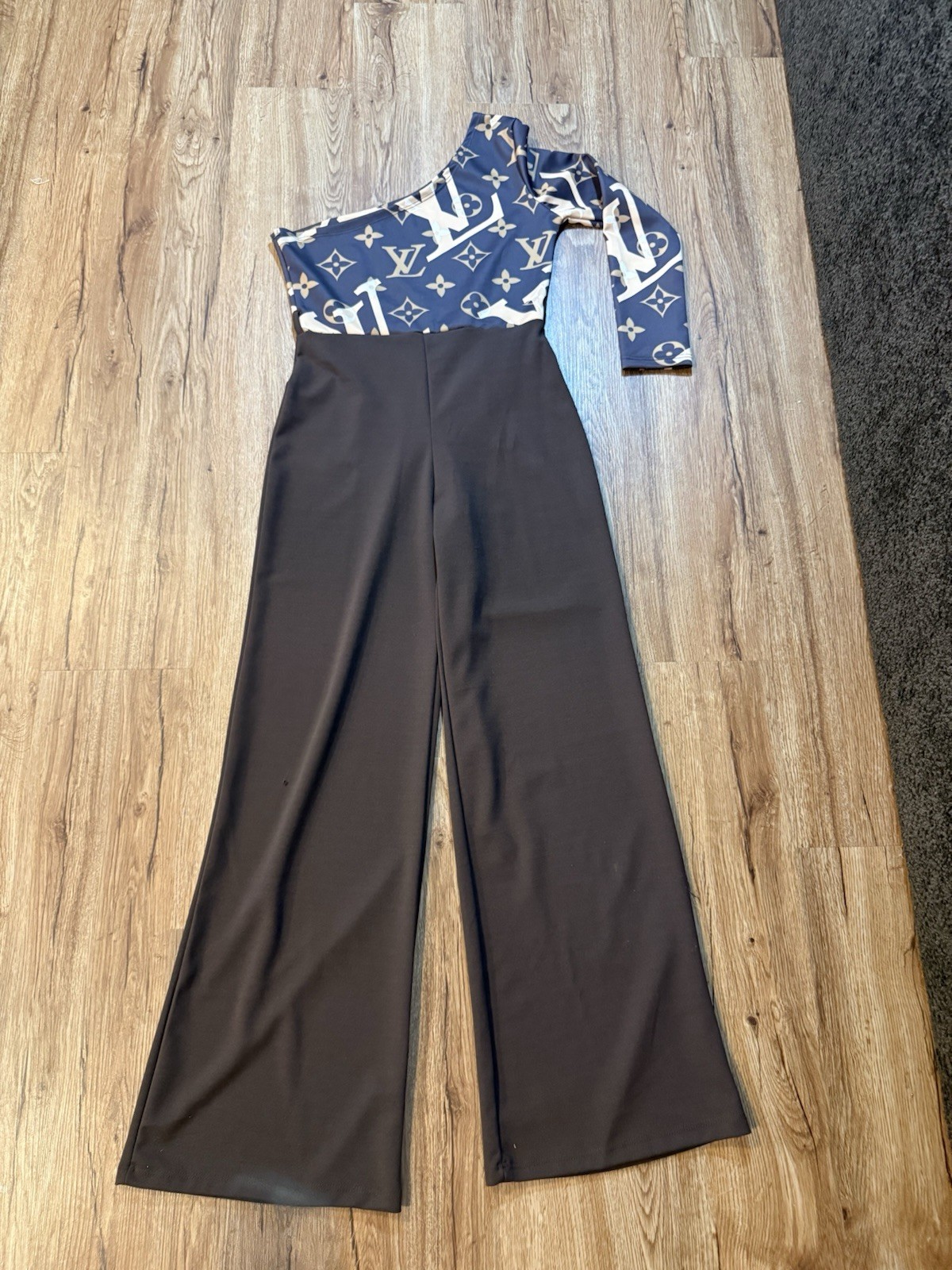 Black Blue Beige Logo One-Shoulder 3/4 Sleeve Wide-Leg Jumpsuit Size S #0008