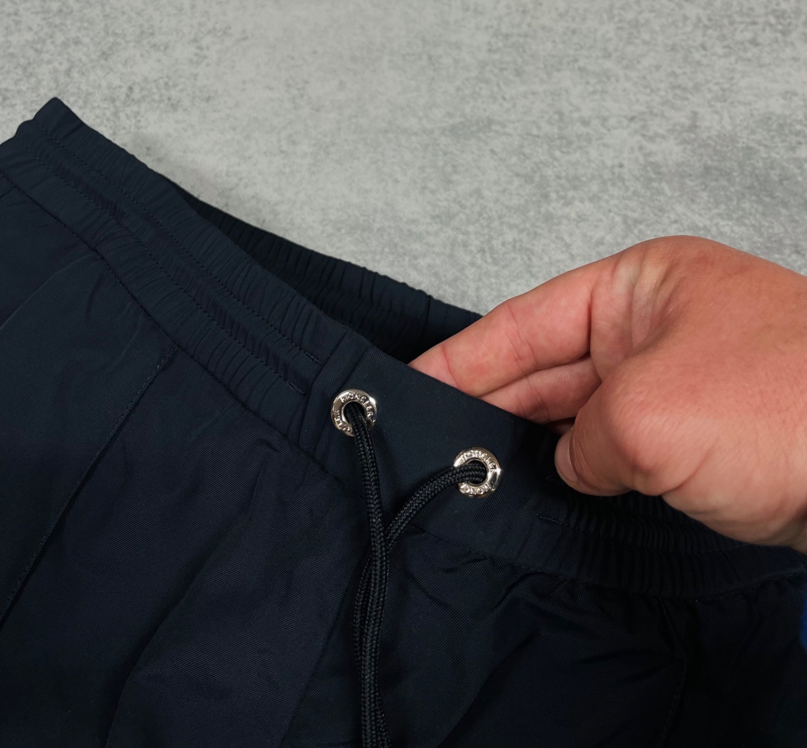 Moncler Men’s Navy Blue Zip Pantalone Sportive Casual Pants Size 52