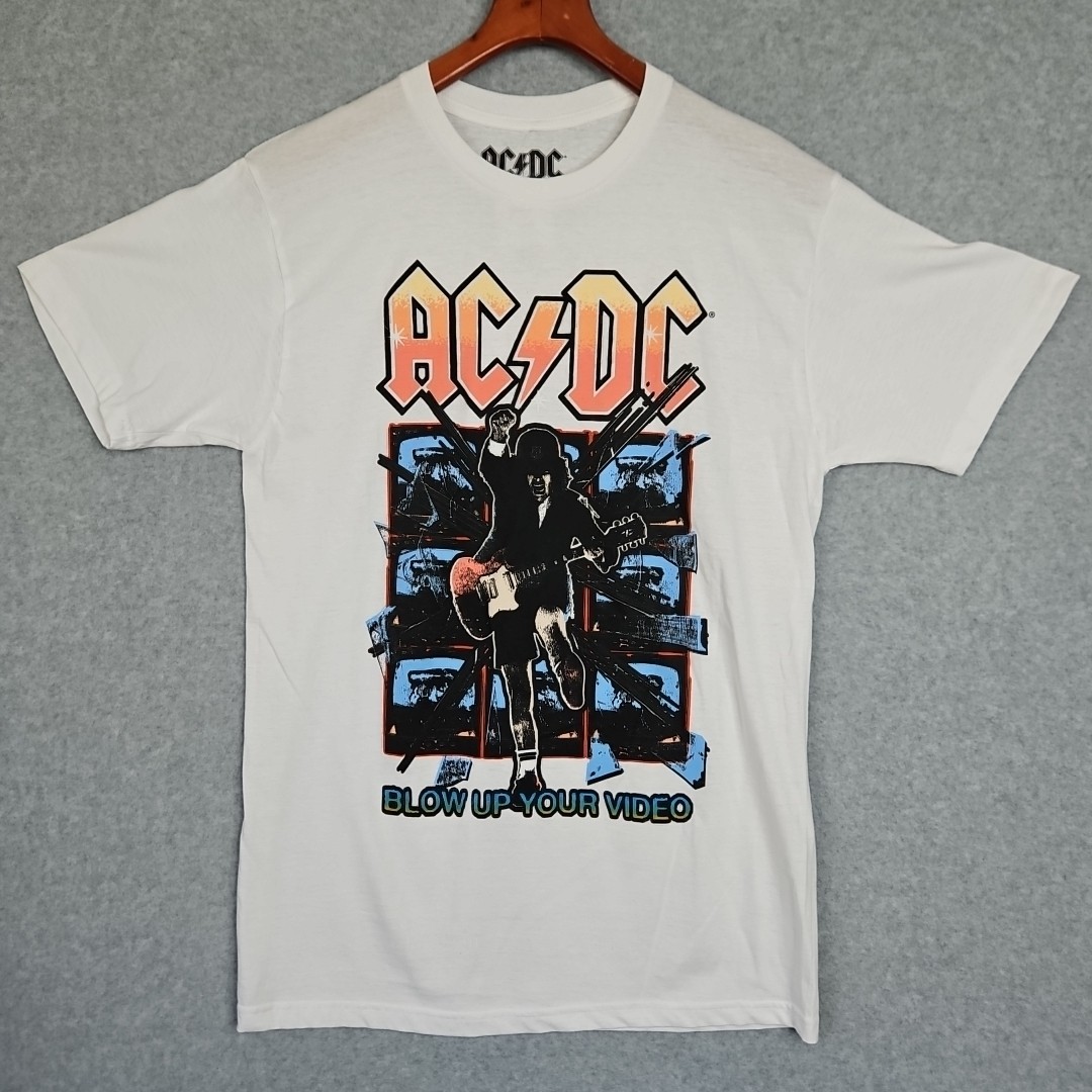 ACDC Retro White T-shirt Men’s Size Med Blow Up Your Video Angus Young New