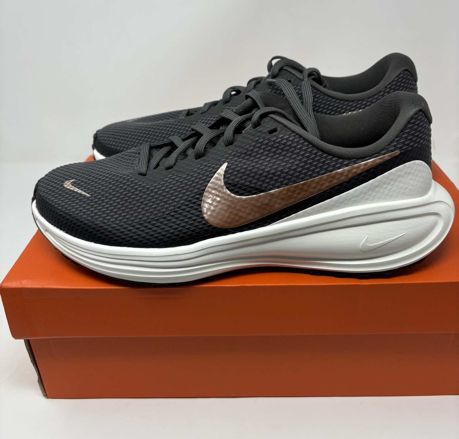 Nike Revolution 8 Ash Black Women’s Size 9 Shoes Athletic Running HJ8485-200 NEW